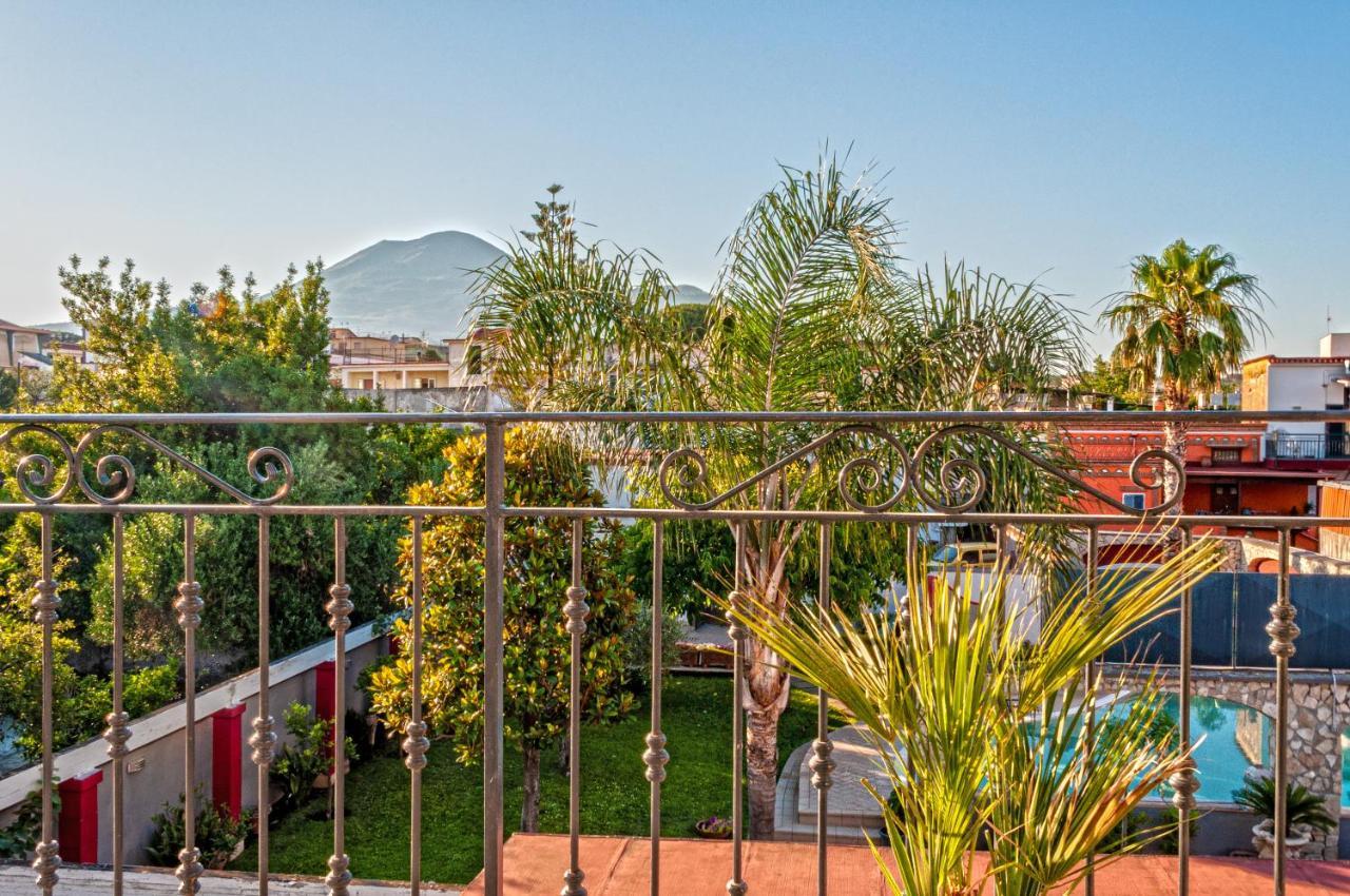 Domus Parthenope Apartment Boscotrecase Bagian luar foto